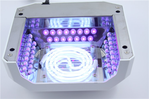 UVLED美甲光疗灯的内部展示