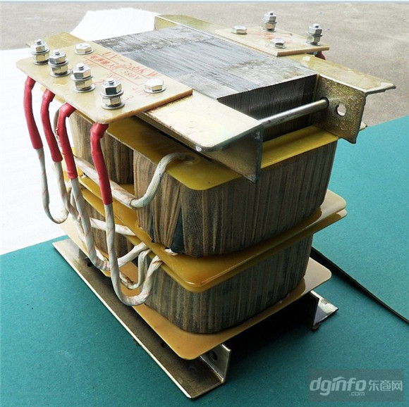 uv漏磁变压器采用进口硅钢片